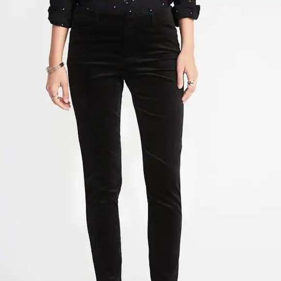Old Navy Pants - Old Navy Mid-Rise Pixie Full-Length Velvet Pants